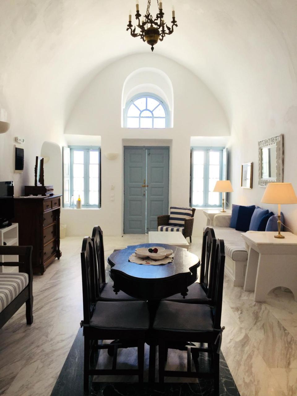Aigialos Luxury Traditional Settlement Фира Екстериор снимка